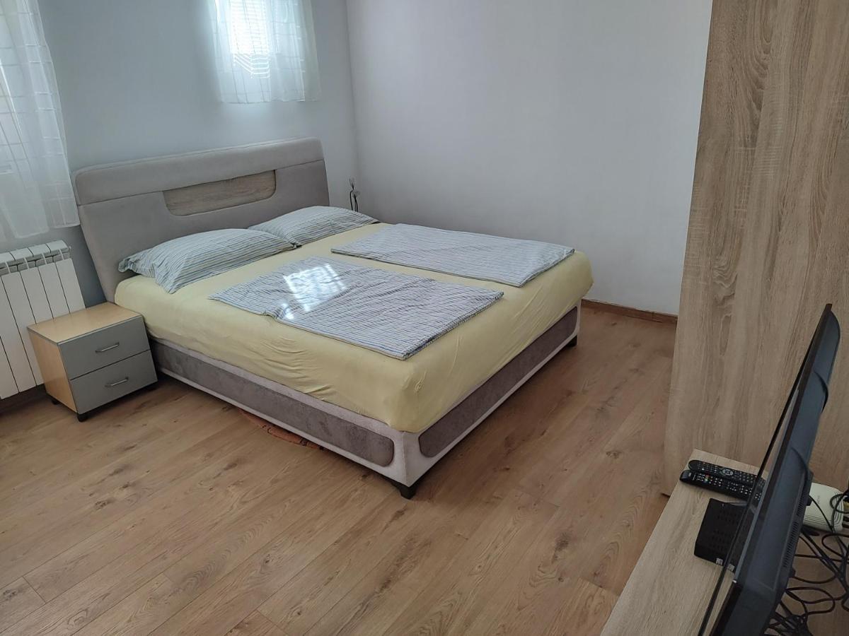 סורצ'ין Apartman Anastasija מראה חיצוני תמונה