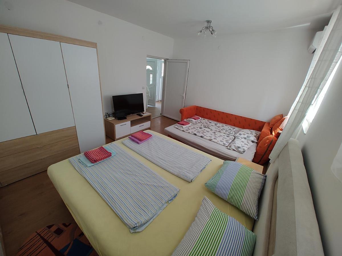 סורצ'ין Apartman Anastasija מראה חיצוני תמונה