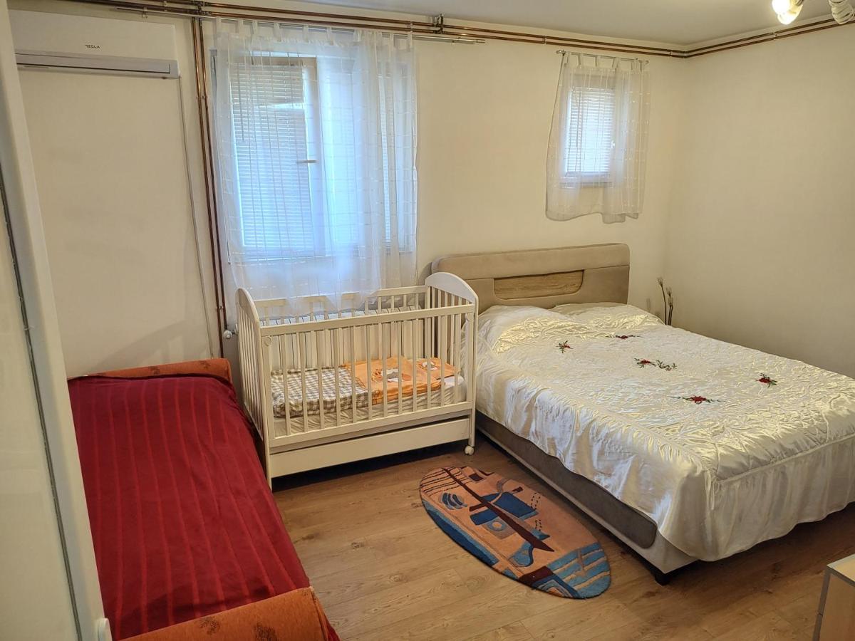 סורצ'ין Apartman Anastasija מראה חיצוני תמונה
